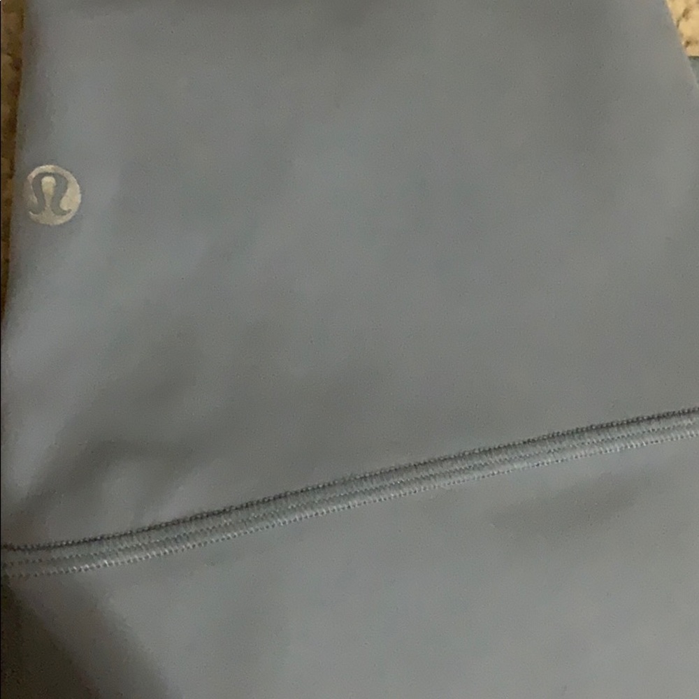 Lululemon Align Crop 21” size 6 - Picture 6 of 6